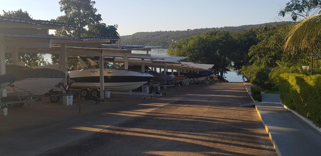 Apartamento Do Lago, Com Churrasqueira Privativa , Cozinha , Internet Banda Larga, Rampa Barco E Jet, Pesqueiro - B101 Caldas Novas Eksteriør billede